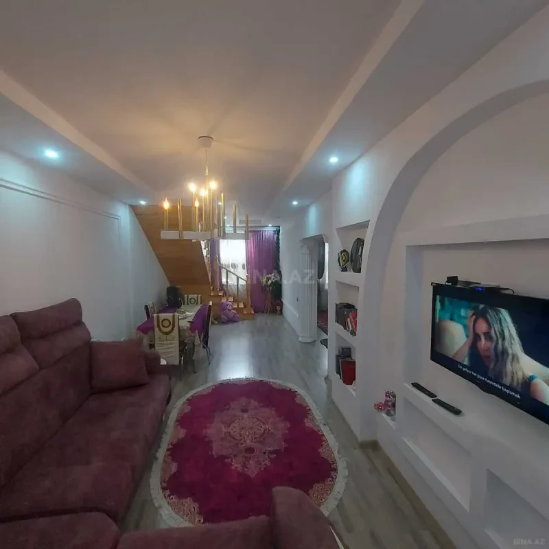Satılır 5 otaqlı həyət evi 140 m²