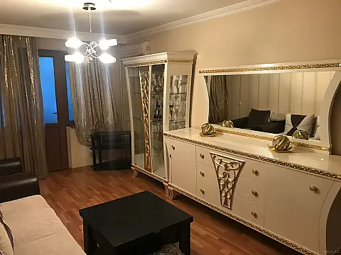 Kirayə verilir 3 otaqlı mənzil 59 m² — Bakı 3 otaq 59.00 m²