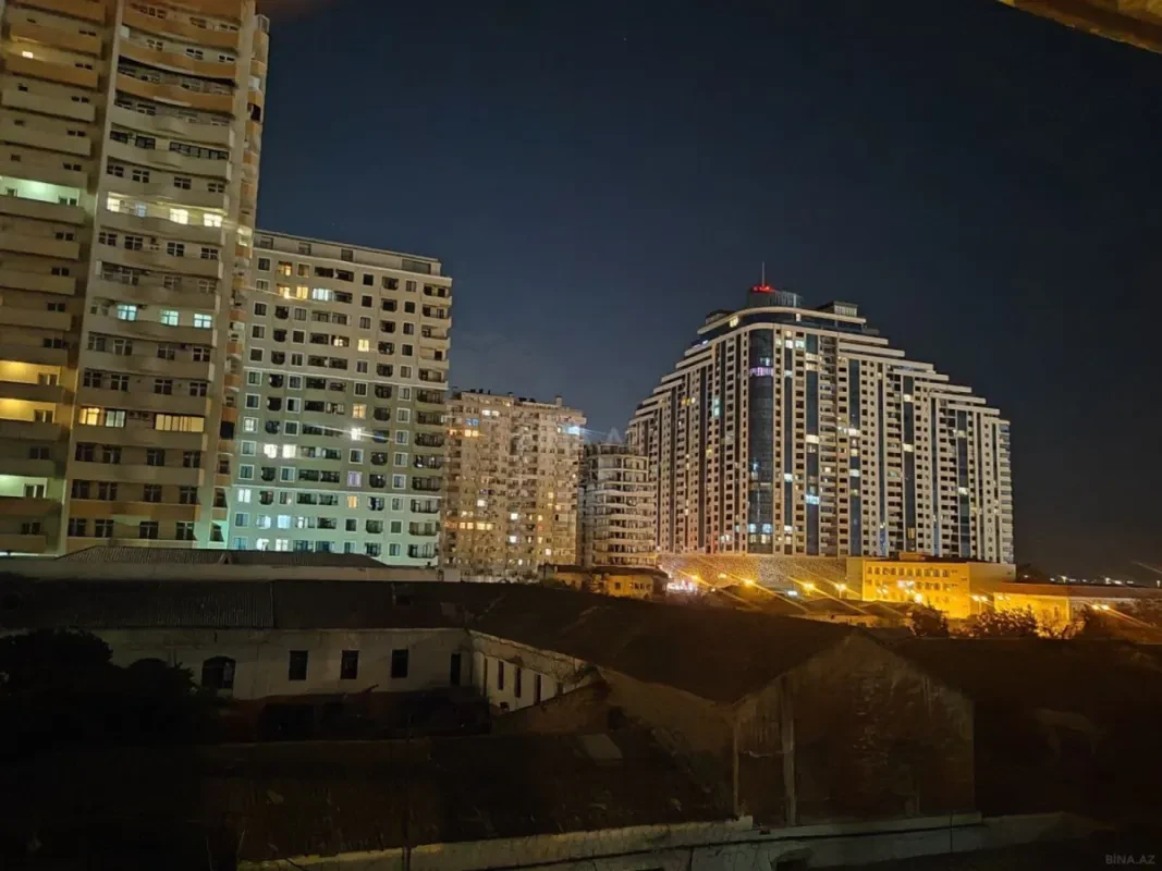 Kirayə verilir 2 otaqlı mənzil 75 m²