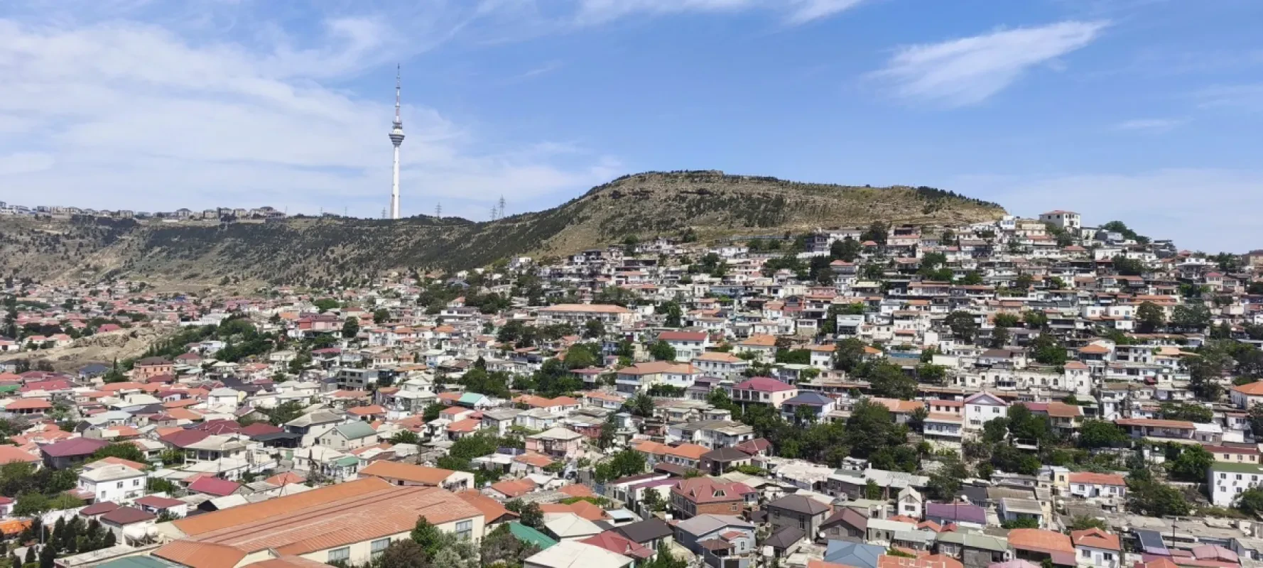 Satılır 2 otaqlı mənzil 73.8 m²