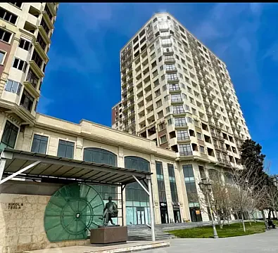 Satılır 3 otaqlı mənzil 138 m² — Bakı 3 otaq 138.00 m²