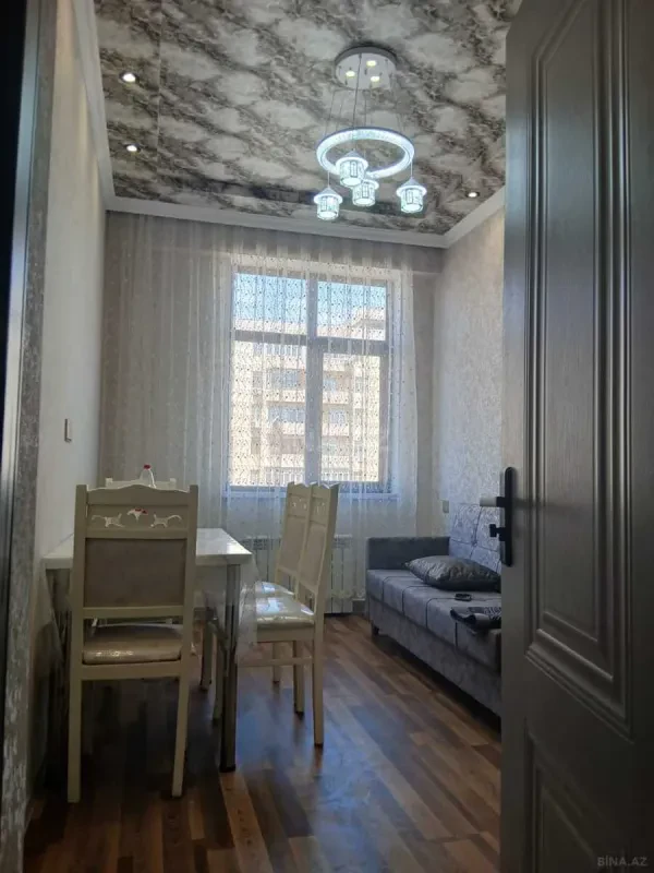 Kirayə verilir 2 otaqlı mənzil 40 m²