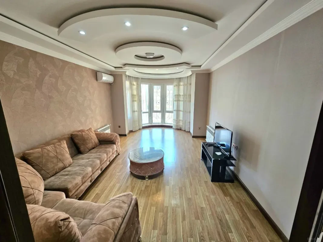 Satılır 3 otaqlı mənzil 110 m²