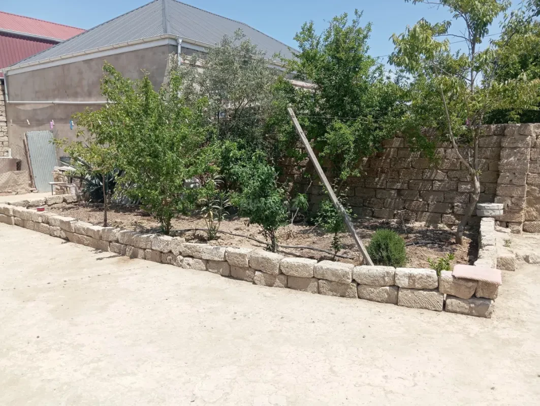 Satılır 5 otaqlı həyət evi 104 m²