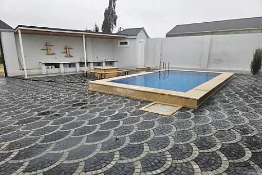 Kirayə verilir 4 otaqlı həyət evi 300 m² — Bakı 4 otaq 300.00 m²