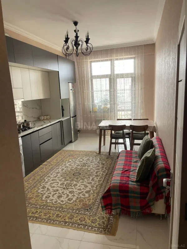 Satılır 2 otaqlı mənzil 94 m²