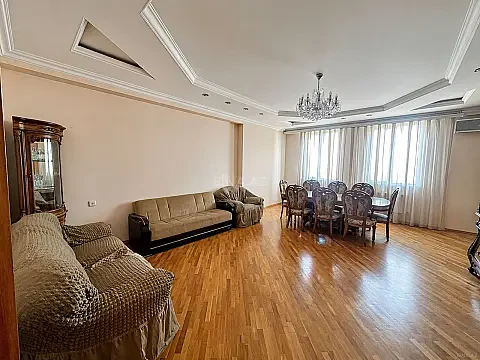Satılır 4 otaqlı mənzil 190 m² — Bakı, Nərimanov 4 otaq 190.00 m²