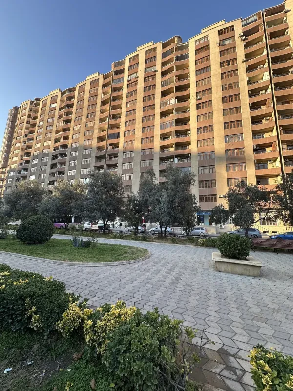 Satılır 3 otaqlı mənzil 103 m²