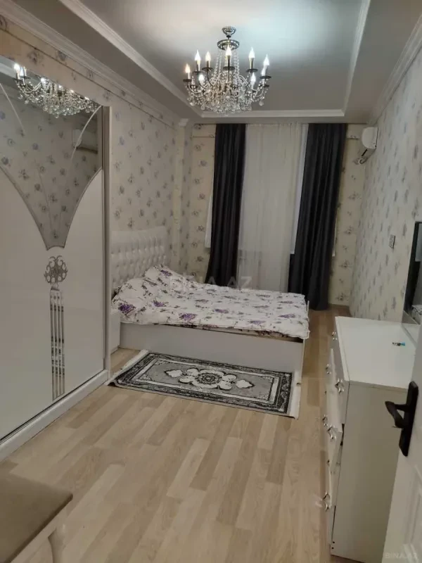 Kirayə verilir 2 otaqlı mənzil 73 m²