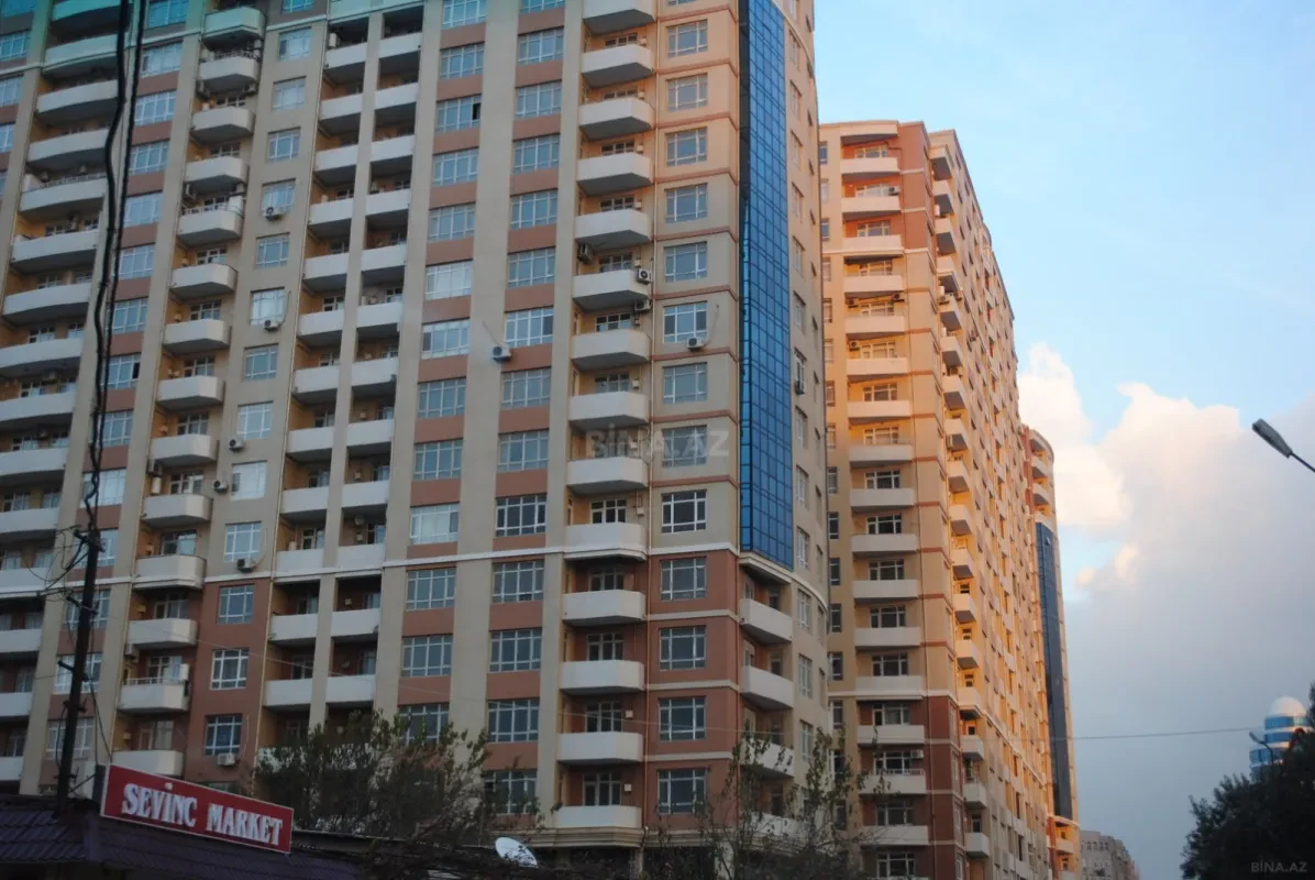 Kirayə verilir 2 otaqlı mənzil 90 m²