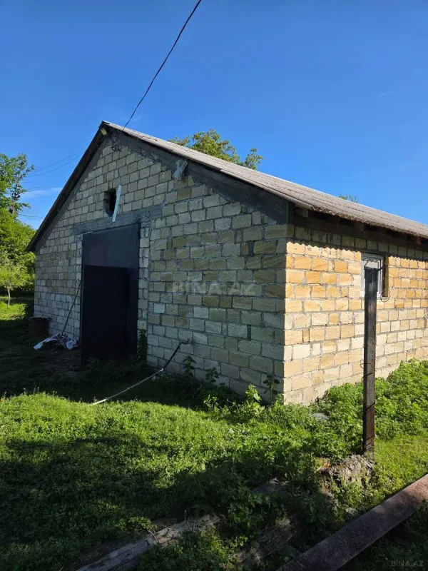 Satılır obyekt 450 m²