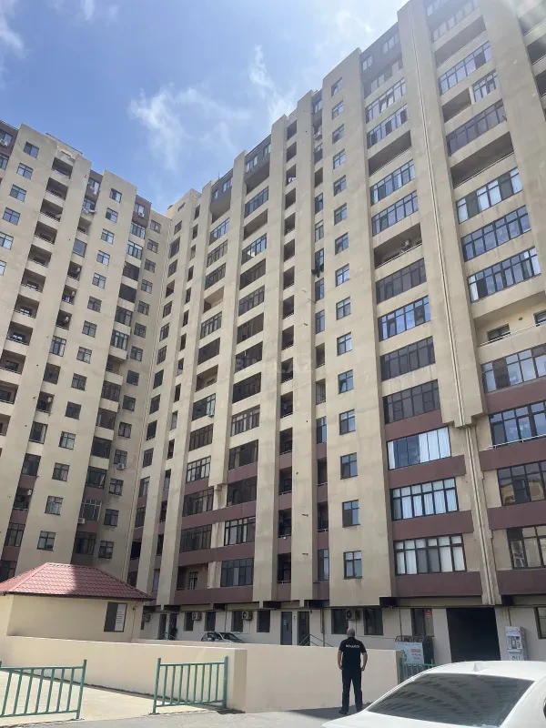 Satılır 2 otaqlı mənzil 85 m²