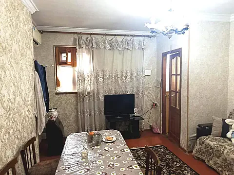Kirayə verilir 2 otaqlı həyət evi 50 m² — Bakı 2 otaq 50.00 m²