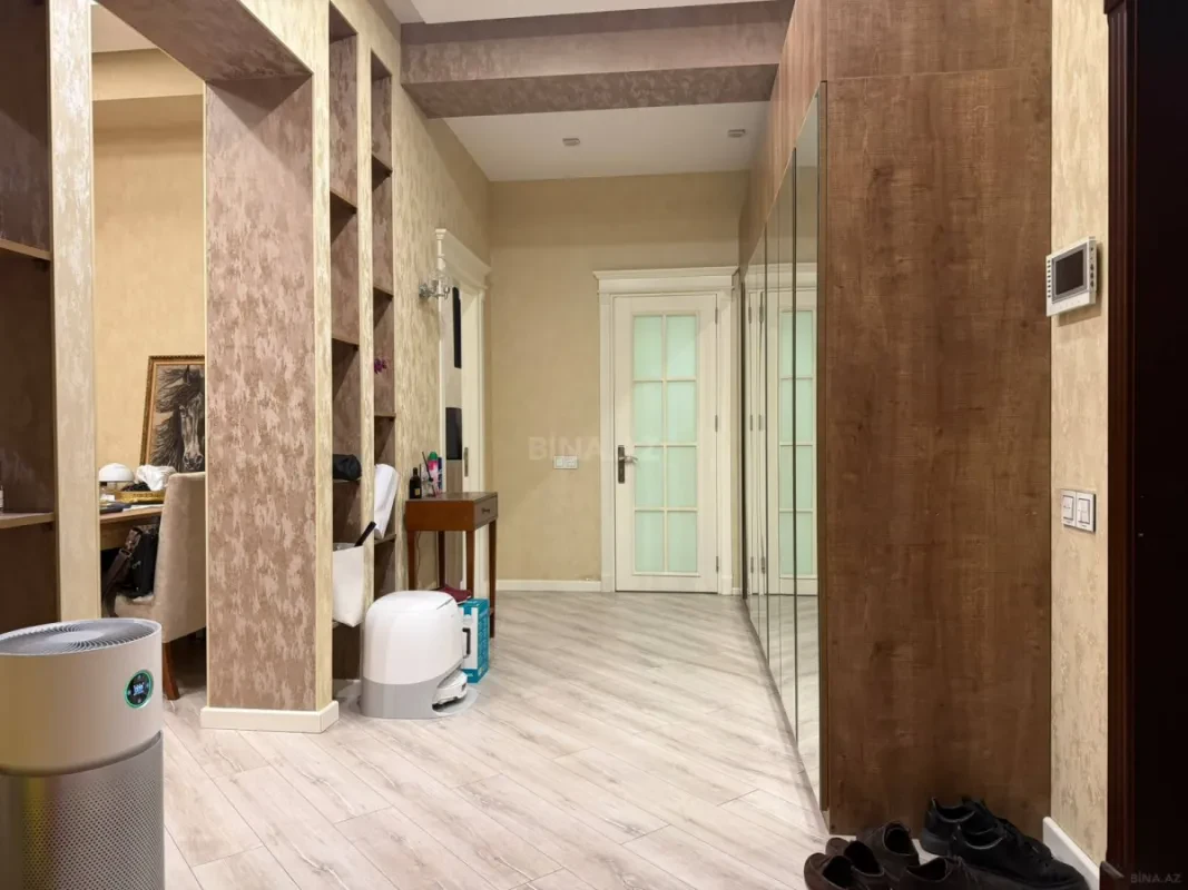 Satılır 3 otaqlı mənzil 110 m²