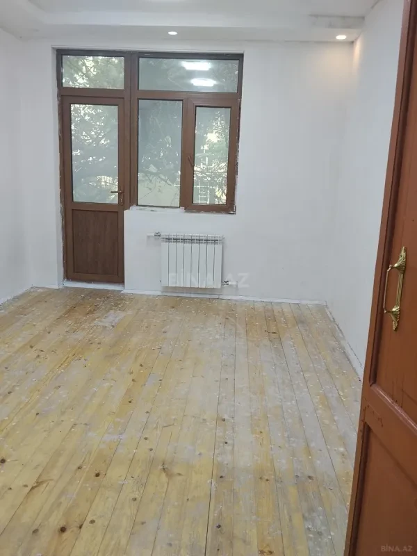 Kirayə verilir 4 otaqlı mənzil 75 m²