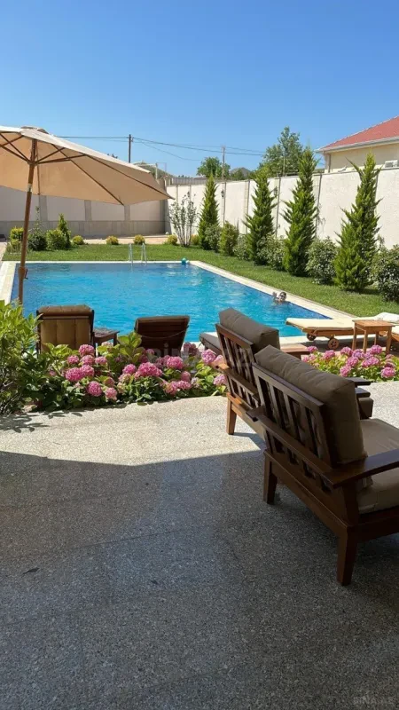 Kirayə verilir 5 otaqlı həyət evi 300 m²