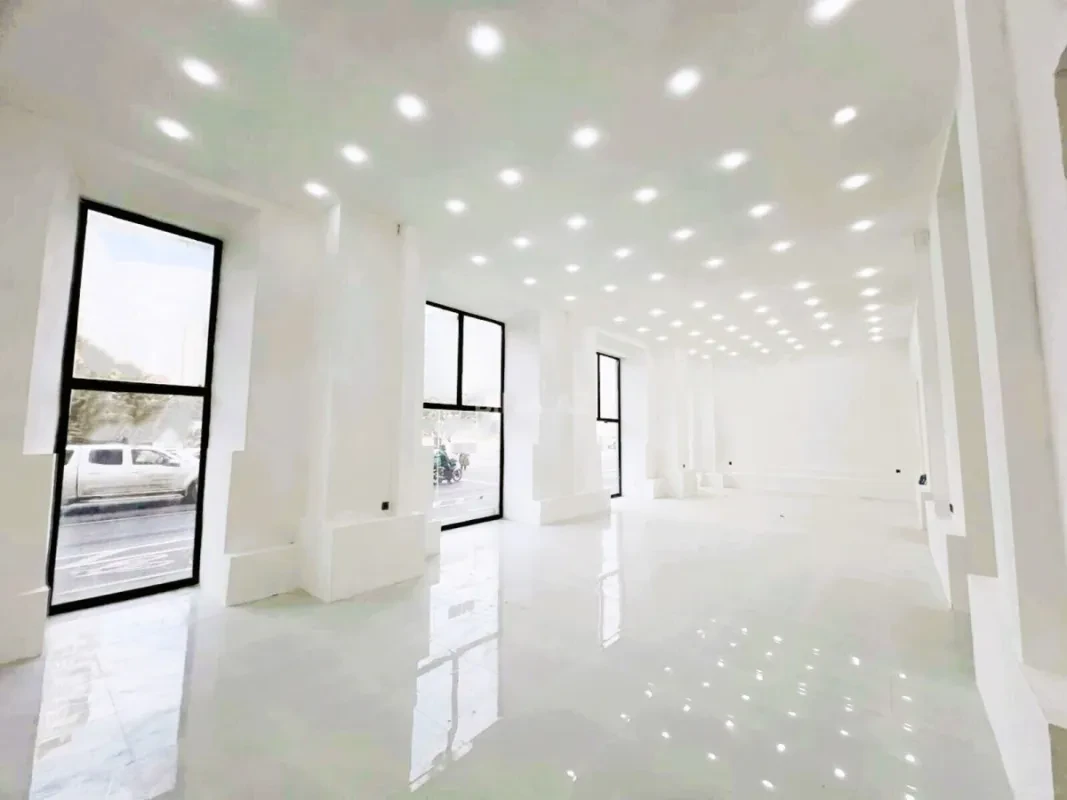 Kirayə verilir obyekt 200 m²
