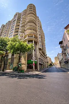 Satılır 5 otaqlı mənzil 250 m² — Bakı 5 otaq 250.00 m²