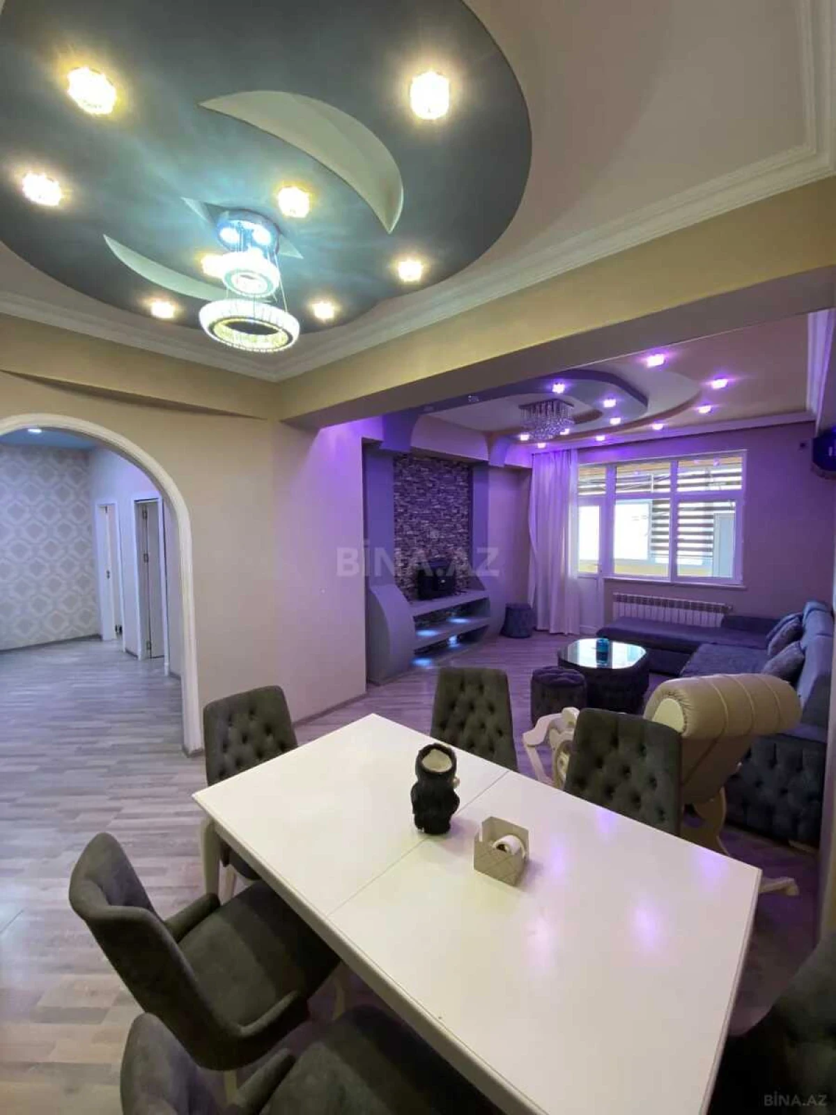 Kirayə verilir 4 otaqlı mənzil 115 m²