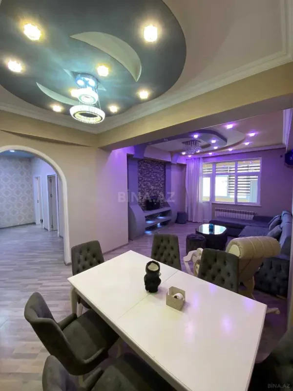 Kirayə verilir 4 otaqlı mənzil 115 m²