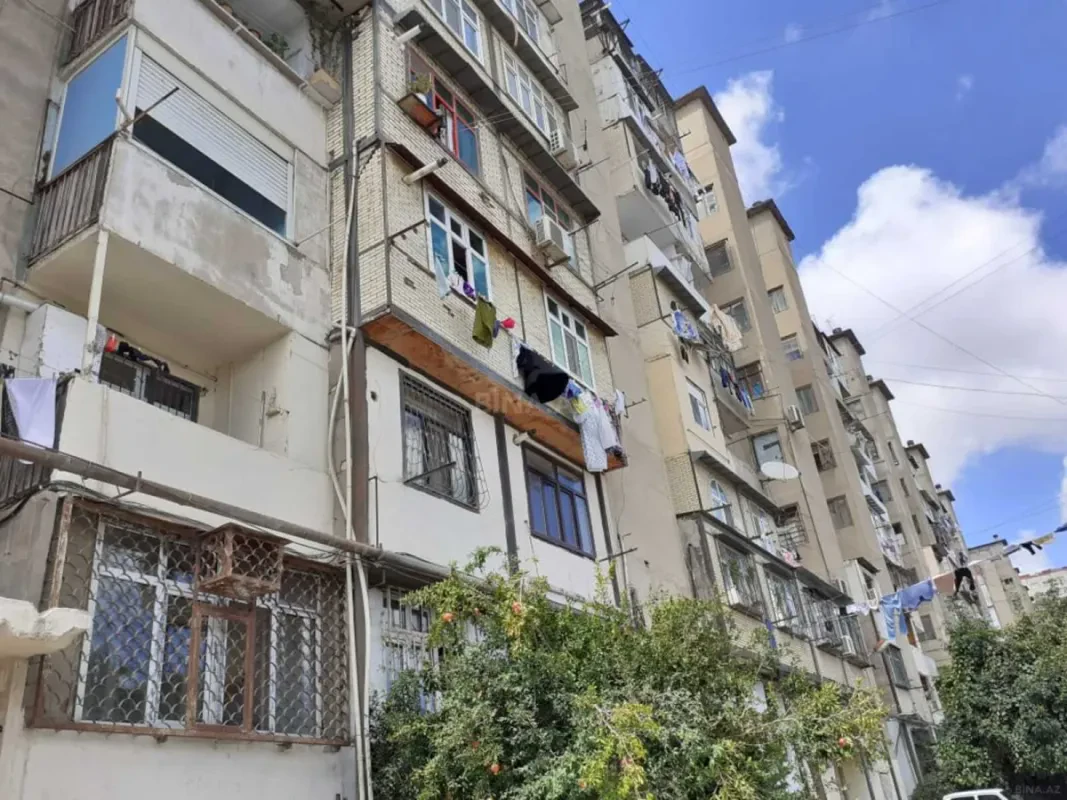 Satılır 2 otaqlı mənzil 45 m²