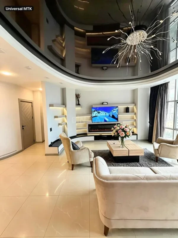 Kirayə verilir 2 otaqlı mənzil 110 m²
