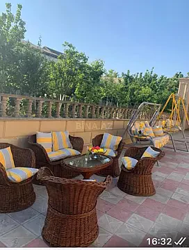 Kirayə verilir 8 otaqlı həyət evi 450 m² — Bakı, Novxanı 8 otaq 450.00 m²