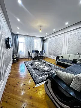 Satılır 2 otaqlı mənzil 70 m² — Bakı, Həzi Aslanov qəs. 2 otaq 70.00 m²