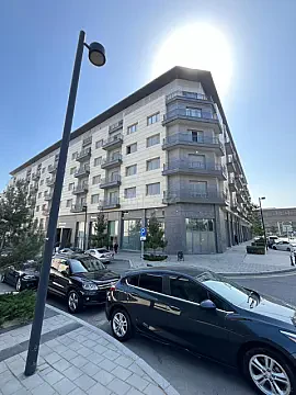 Satılır 3 otaqlı mənzil 128 m² — Bakı 3 otaq 128.00 m²