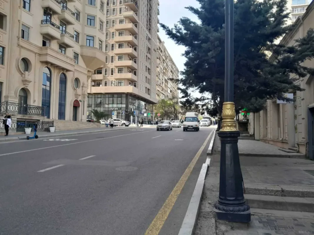 Kirayə verilir obyekt 320 m²