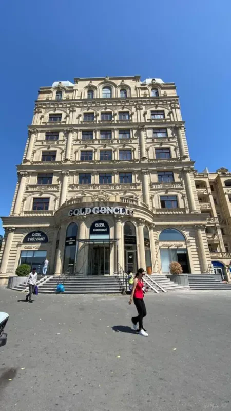 Kirayə verilir 6 otaqlı ofis 342 m²