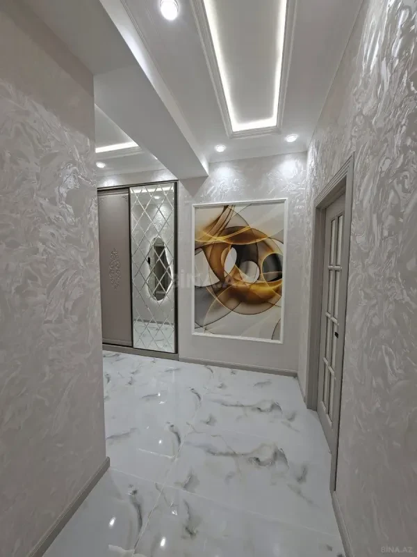 Satılır 3 otaqlı mənzil 92 m²