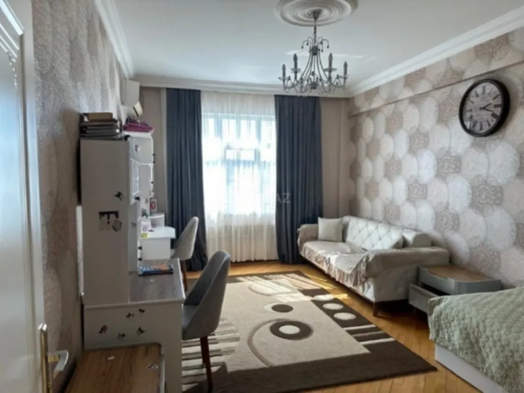 Satılır 2 otaqlı mənzil 90 m²