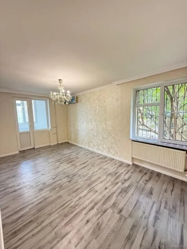 Satılır 3 otaqlı mənzil 110 m²
