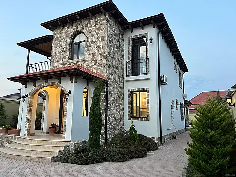 Kirayə verilir 5 otaqlı həyət evi 140 m² — Bakı, Buzovna 5 otaq 140.00 m²