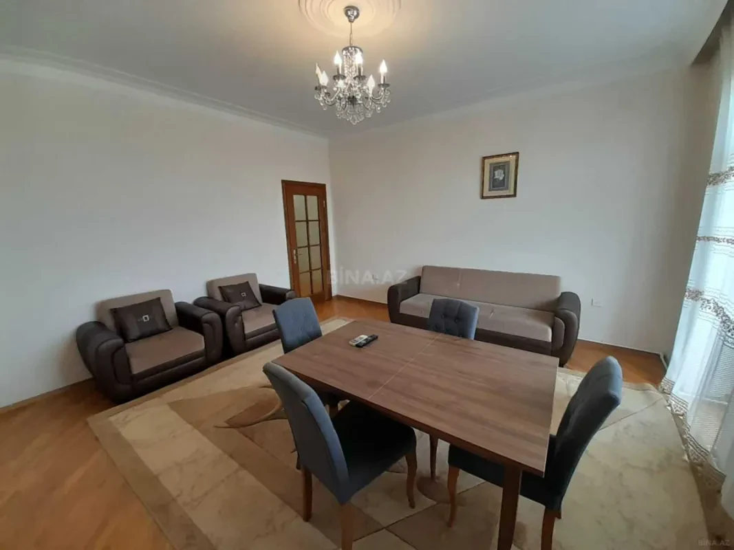 Kirayə verilir 3 otaqlı mənzil 120 m²