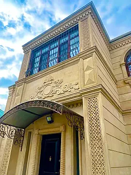 Satılır 6 otaqlı həyət evi 300 m² — Bakı, Binəqədi 6 otaq 300.00 m²