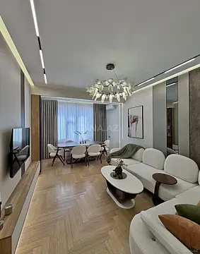 Satılır 3 otaqlı mənzil 117 m² — Bakı 3 otaq 117.00 m²