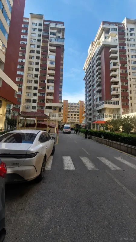 Kirayə verilir 2 otaqlı mənzil 70 m²