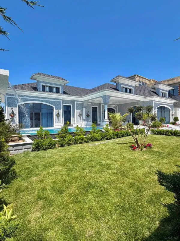 Satılır 5 otaqlı həyət evi 250 m²