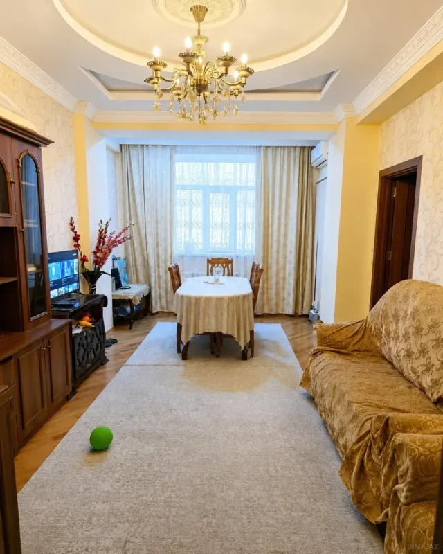Satılır 3 otaqlı mənzil 106 m²