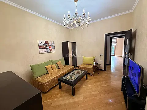 Satılır 3 otaqlı mənzil 90 m² — Bakı, Nizami 3 otaq 90.00 m²