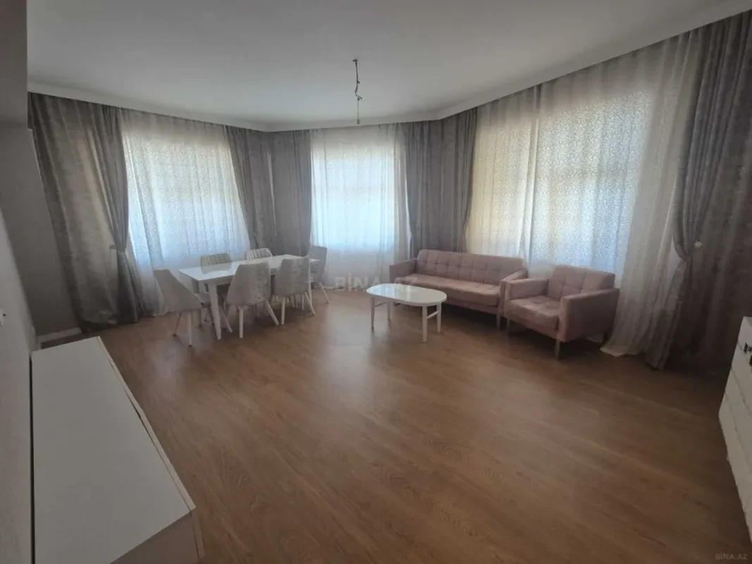 Satılır 3 otaqlı mənzil 102 m²