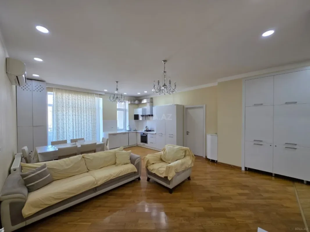 Kirayə verilir 3 otaqlı mənzil 120 m²