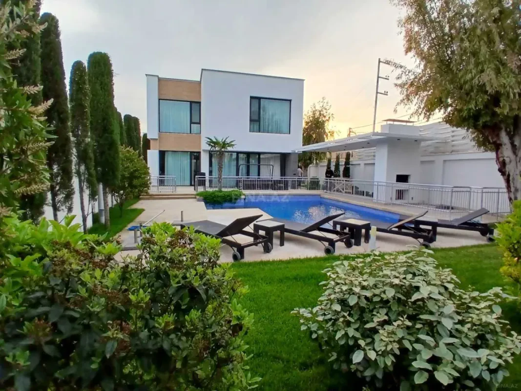 Kirayə verilir 5 otaqlı həyət evi 240 m²