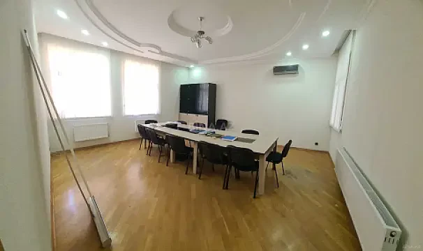 Kirayə verilir 5 otaqlı ofis 250 m² — Bakı, Nərimanov 5 otaq 250.00 m²