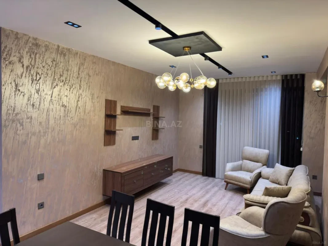 Kirayə verilir 3 otaqlı mənzil 148 m²