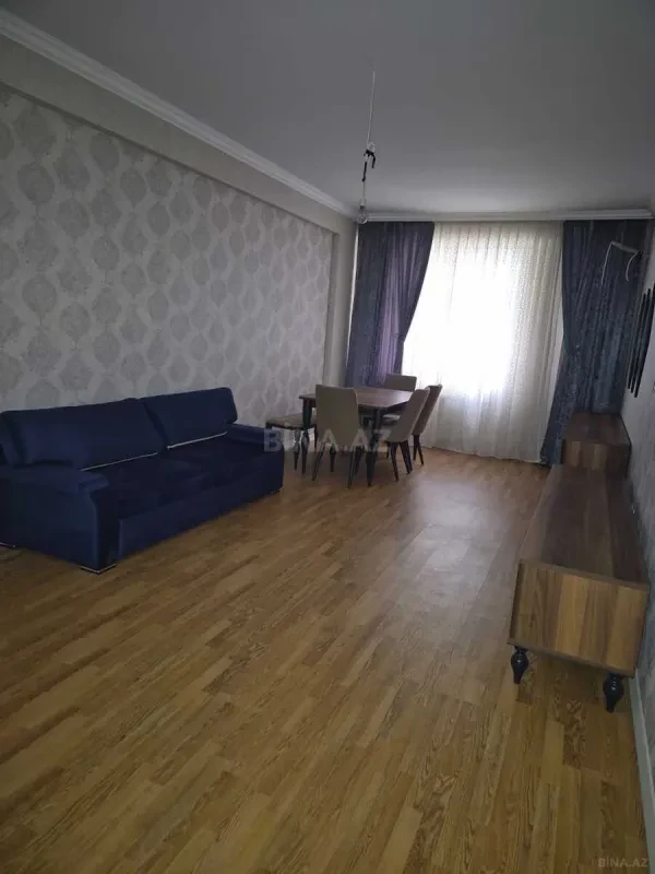 Satılır 2 otaqlı mənzil 105 m²