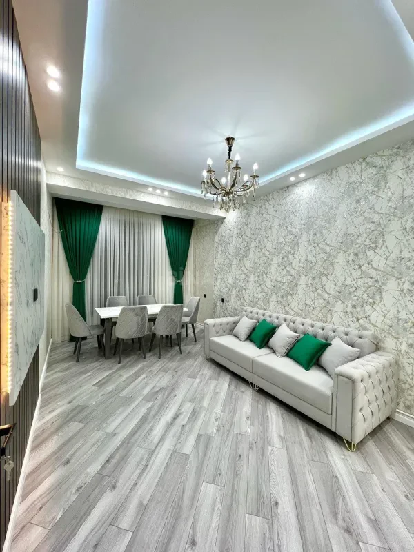 Satılır 2 otaqlı mənzil 58 m²