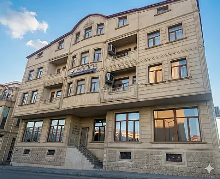 Kirayə verilir obyekt 1100 m² — Bakı 1100.00 m²